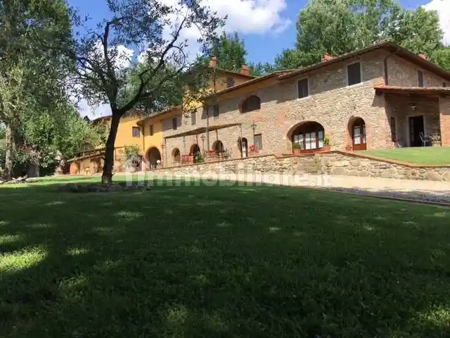 Rustico - Casale in vendita a Reggello