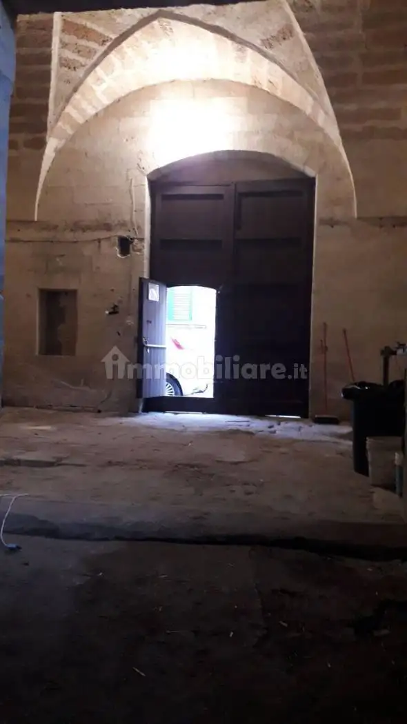 Palazzo - Edificio in vendita a Vernole