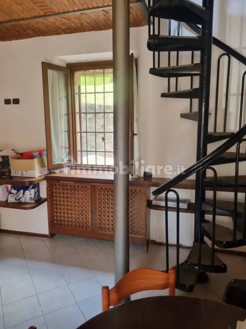Casa indipendente in affitto a Merone