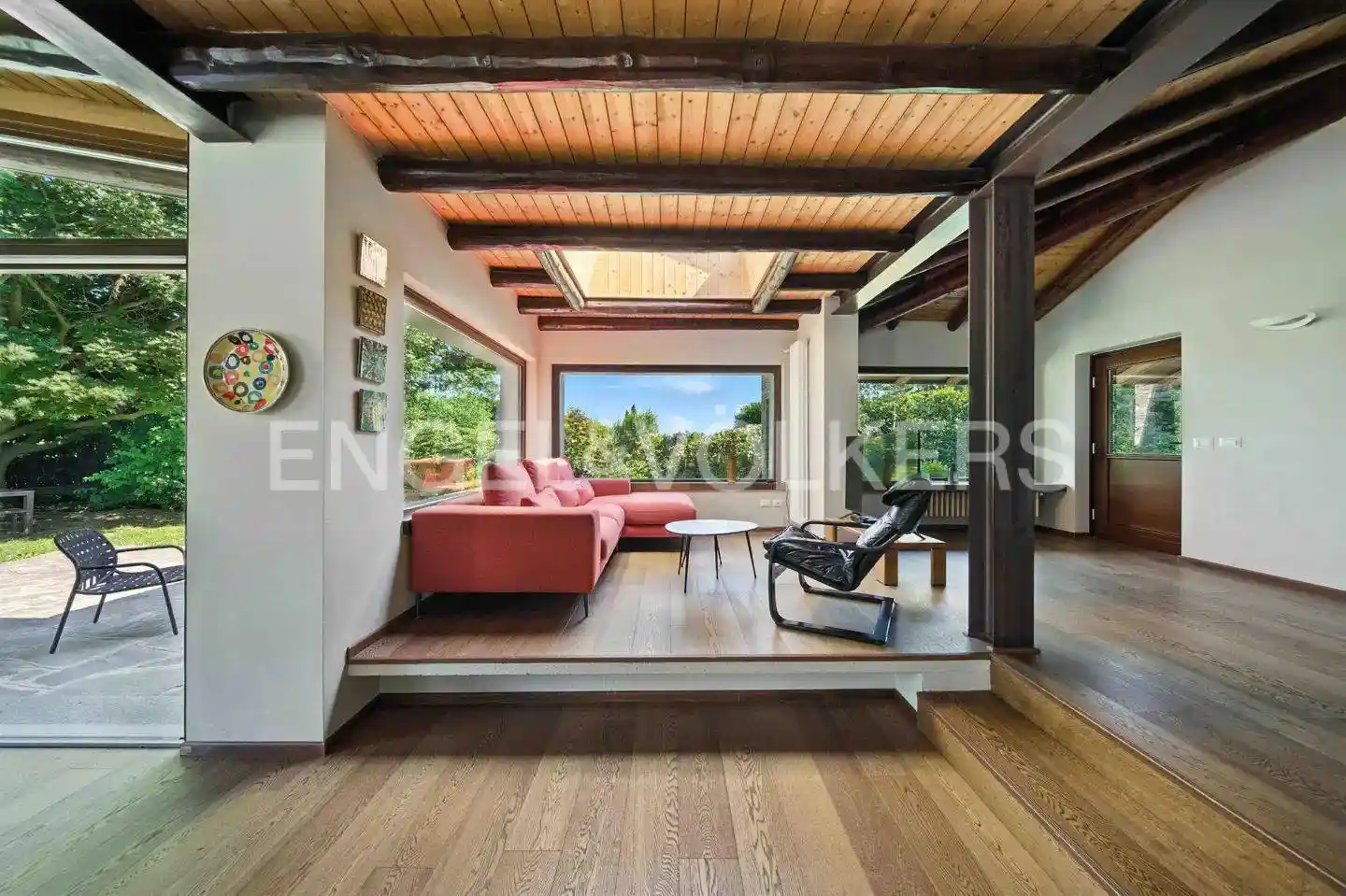 Villa in vendita a Nebbiuno