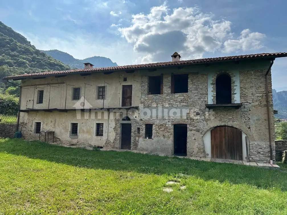 Rustico - Casale in vendita a Revello