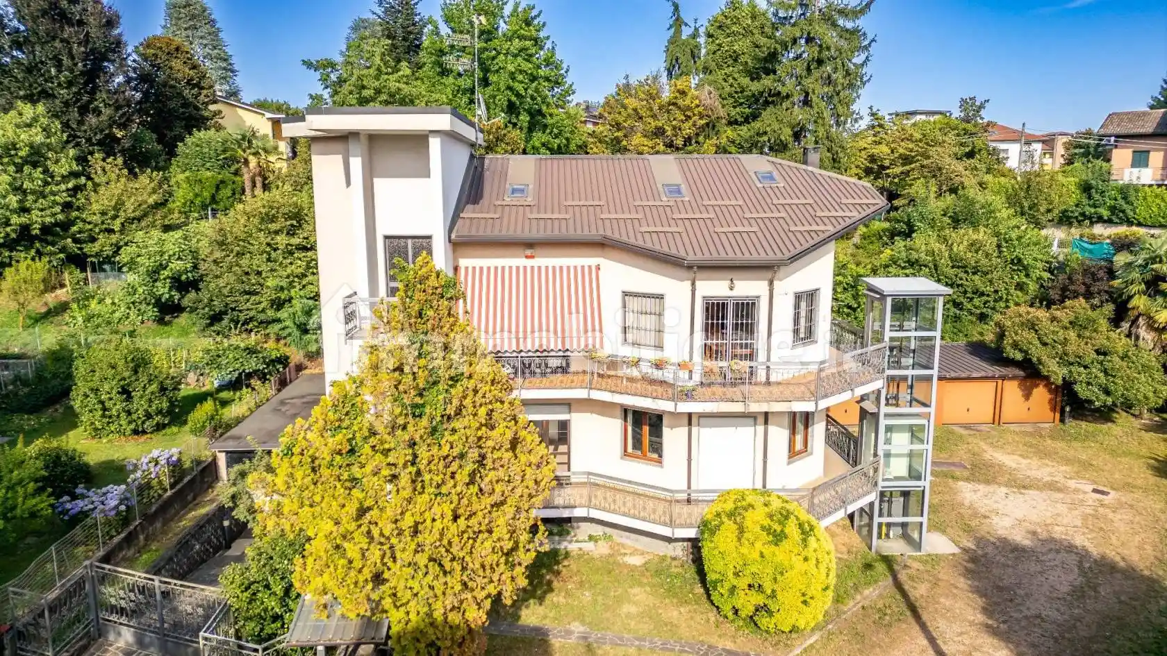 Appartamento in vendita a Venegono Inferiore