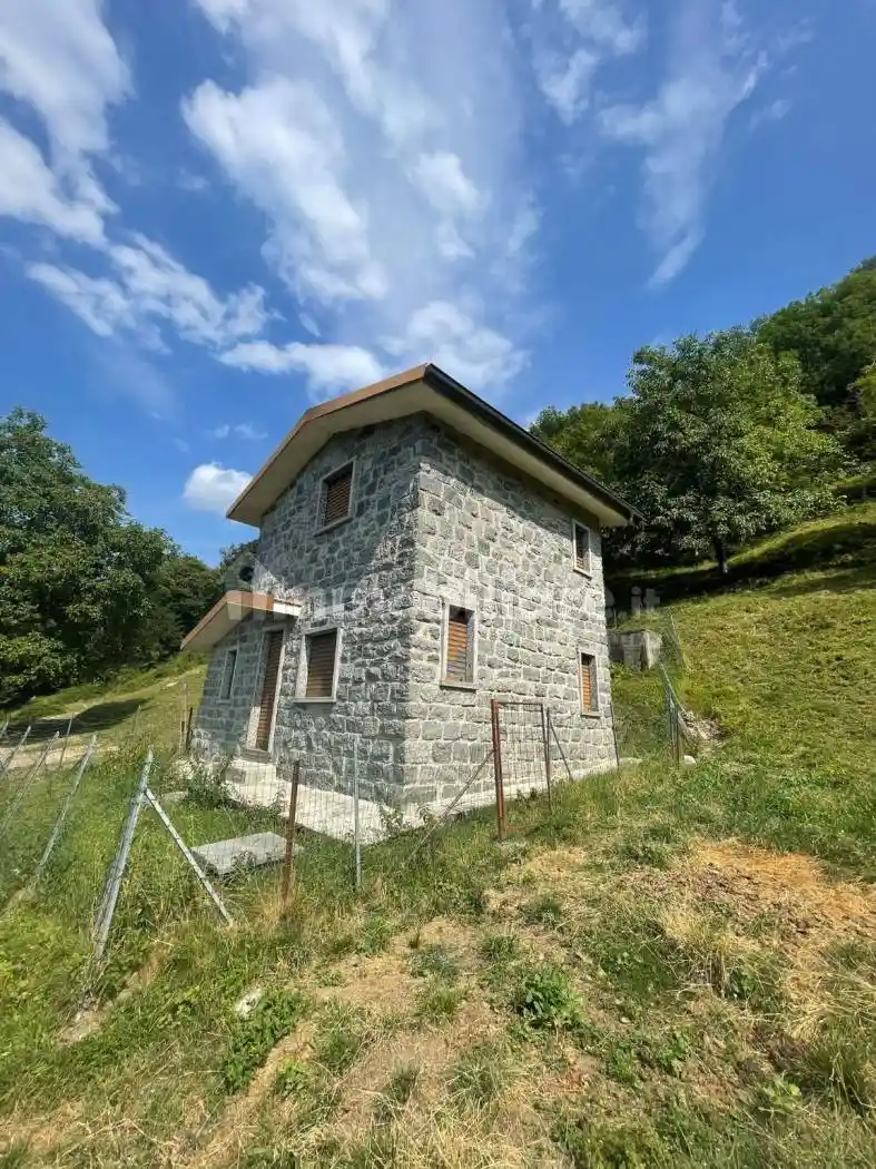 Rustico - Casale in vendita a Asso