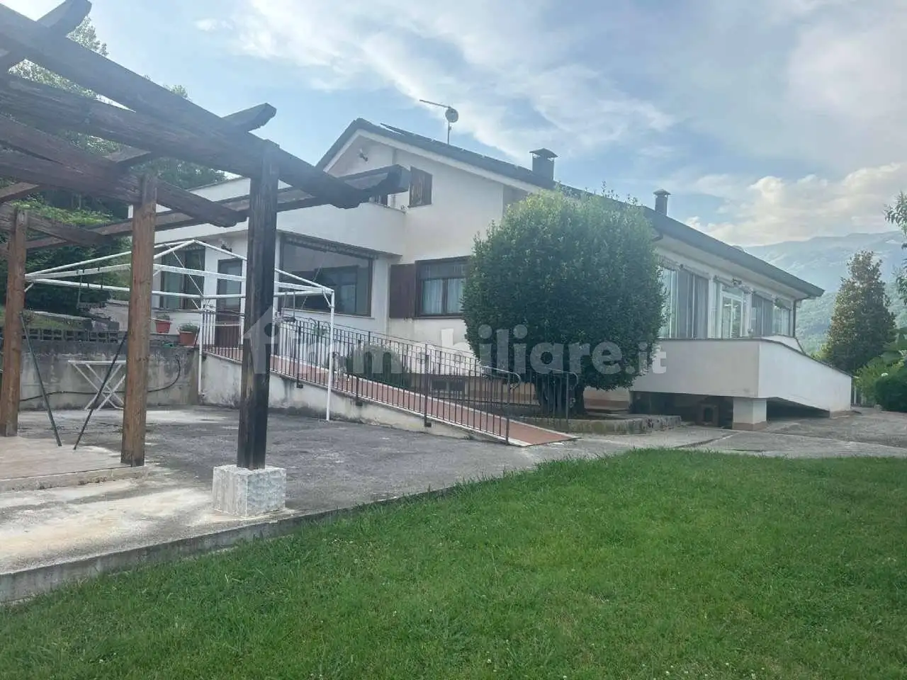 Villa in vendita a Broccostella