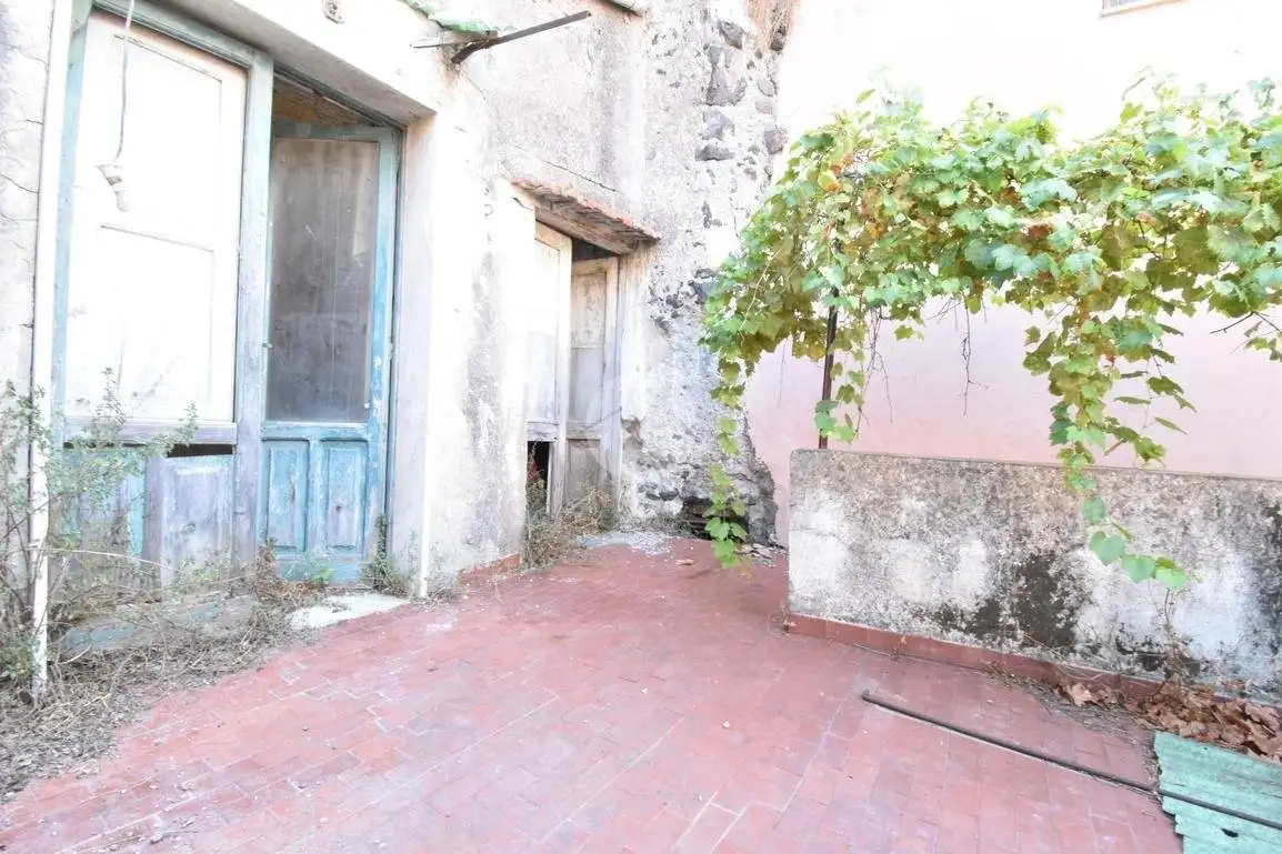 Rustico - Casale in vendita a Somma Vesuviana