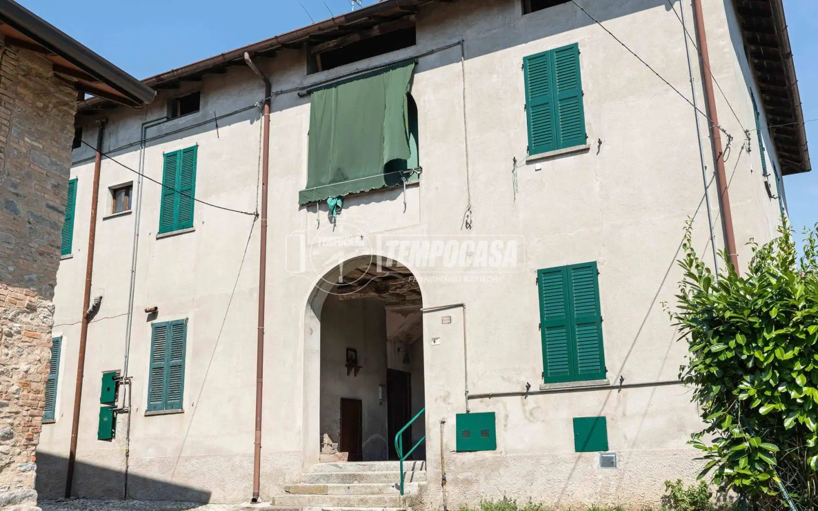 Appartamento in vendita a Monguzzo