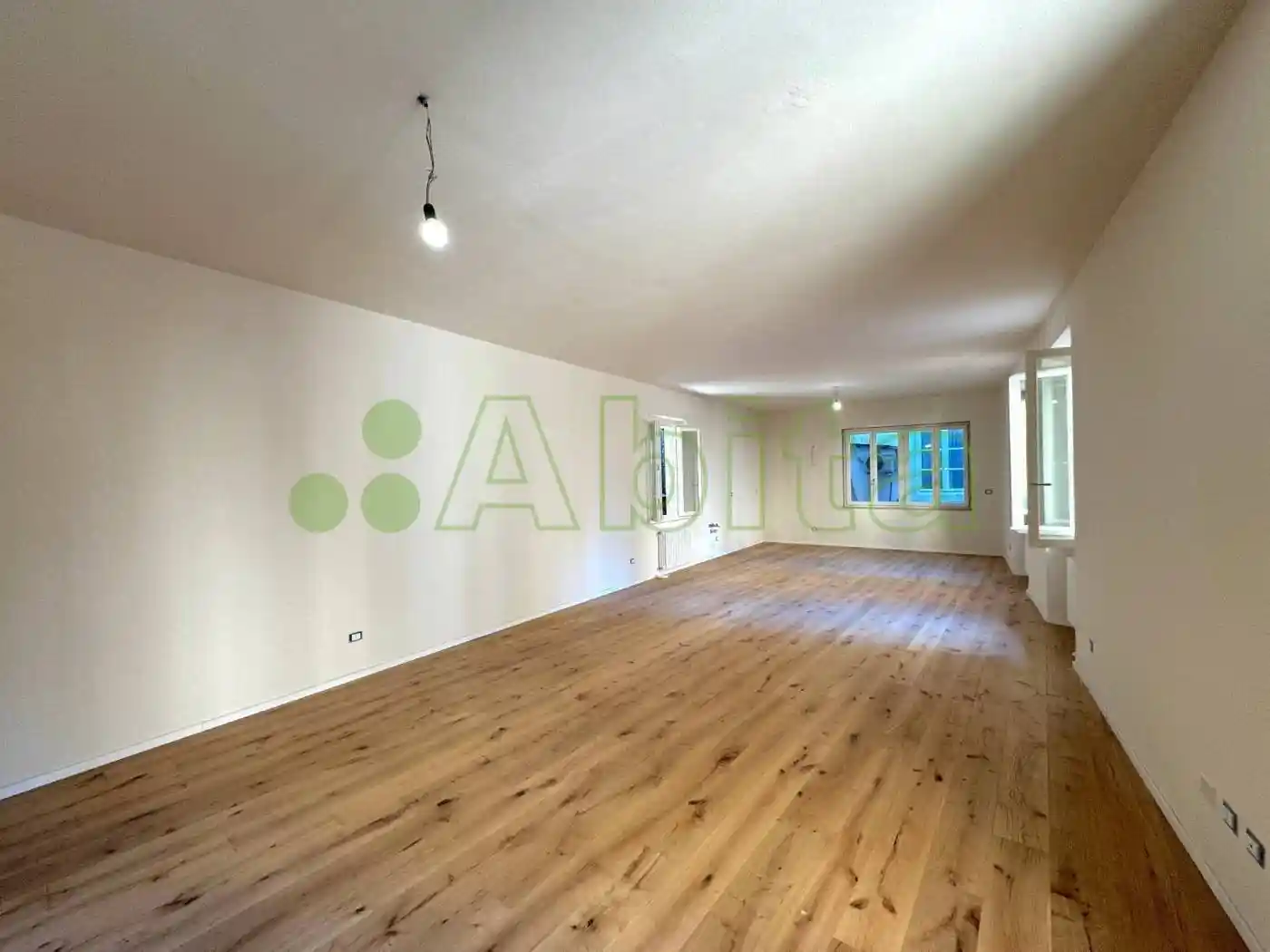 Appartamento in vendita a Lucca