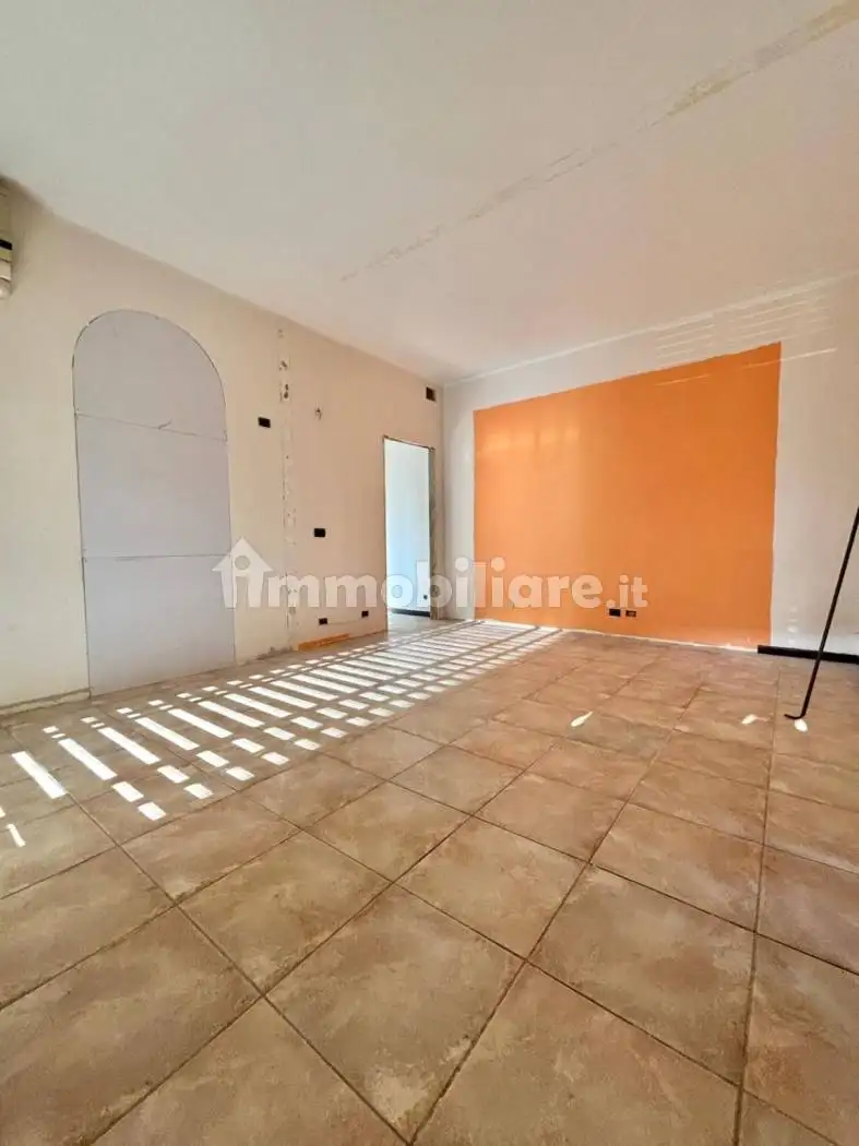 Appartamento in vendita a Novara