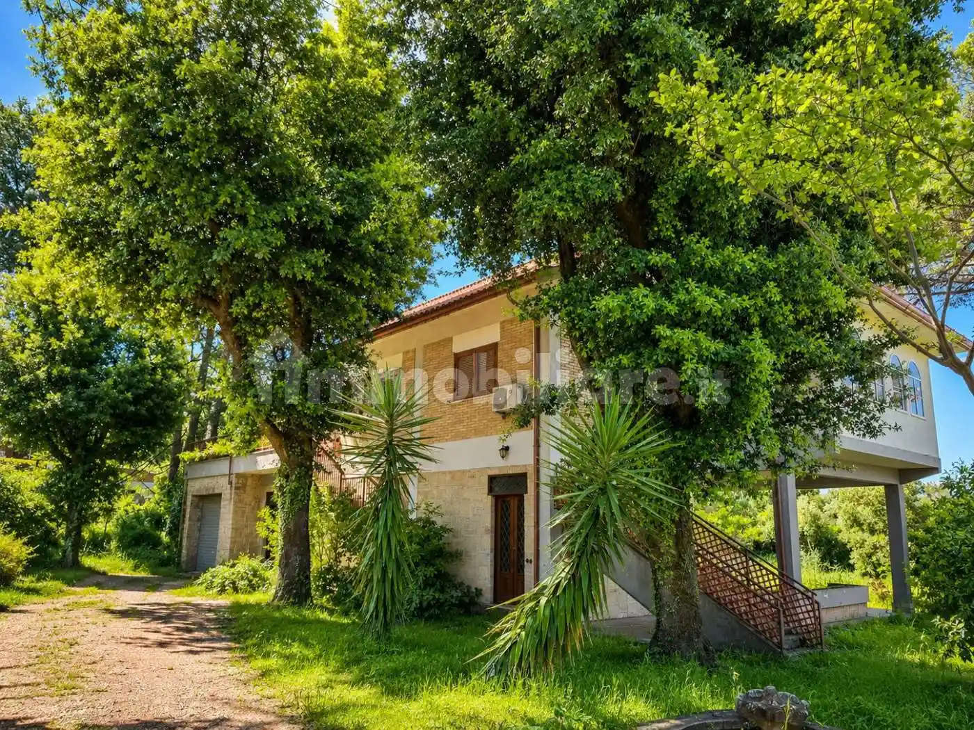 Villa in vendita a Genzano di Roma