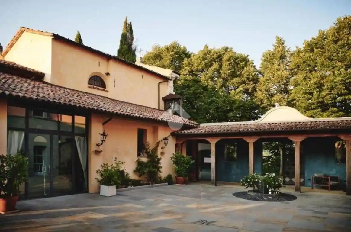 Palazzo - Edificio in vendita a Mirano