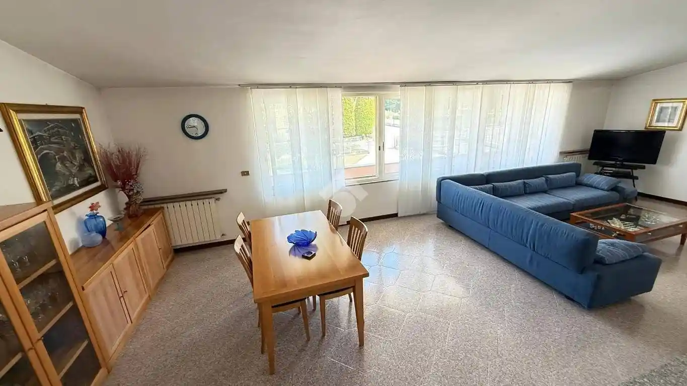 Appartamento in vendita a Desenzano del Garda