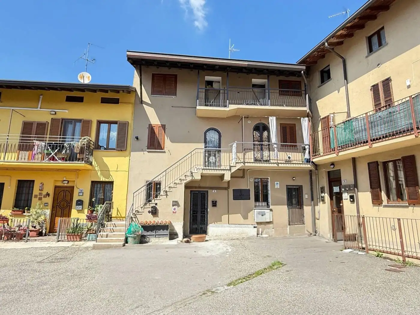 Bilocale frazione Canosse 8, Centro, Brivio - foto 2