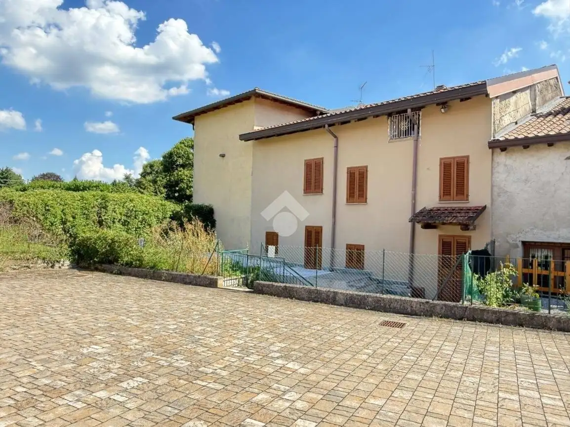 Bilocale frazione Canosse 8, Centro, Brivio - foto 3