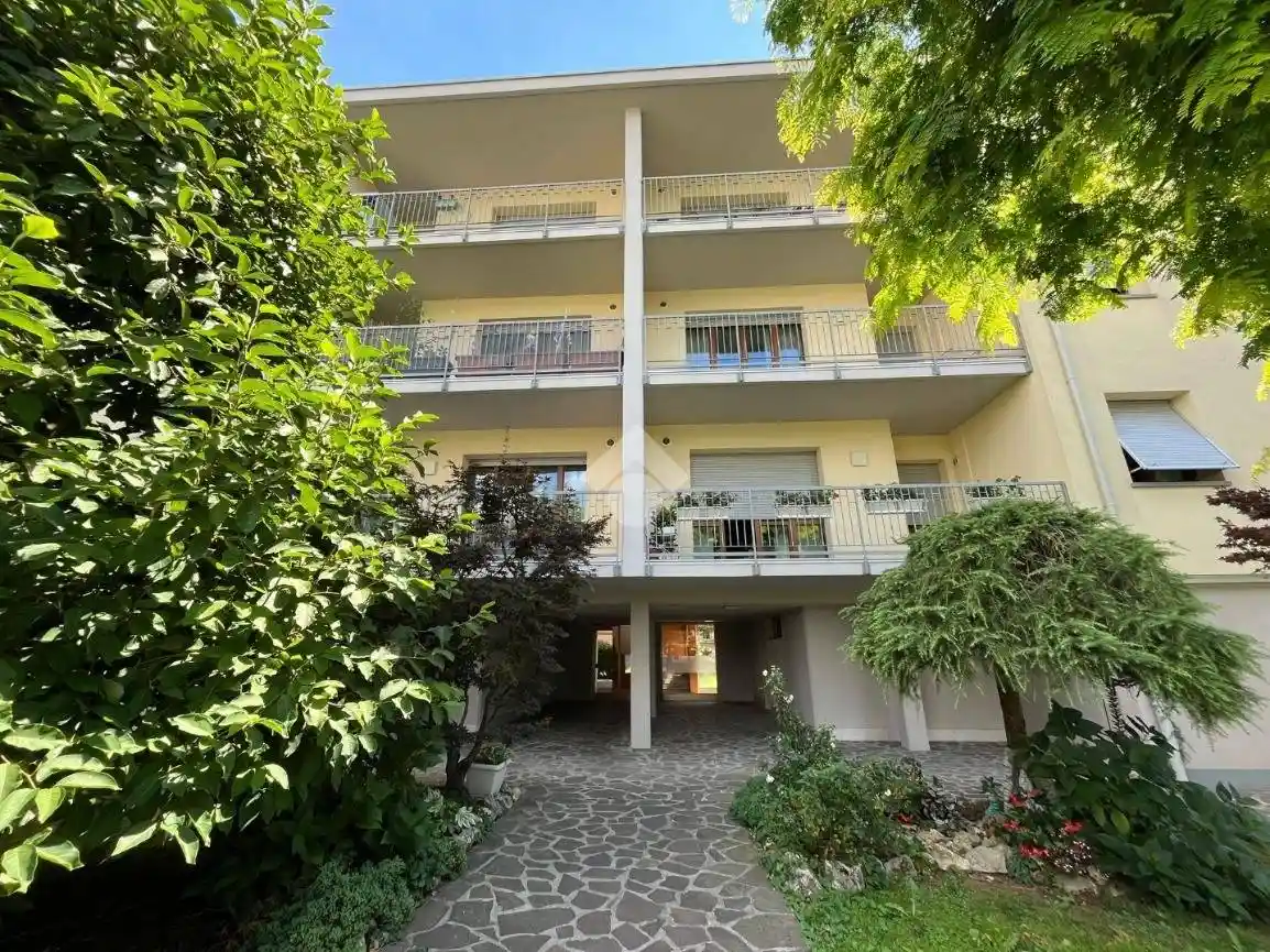 Appartamento in vendita a Ponte San Pietro