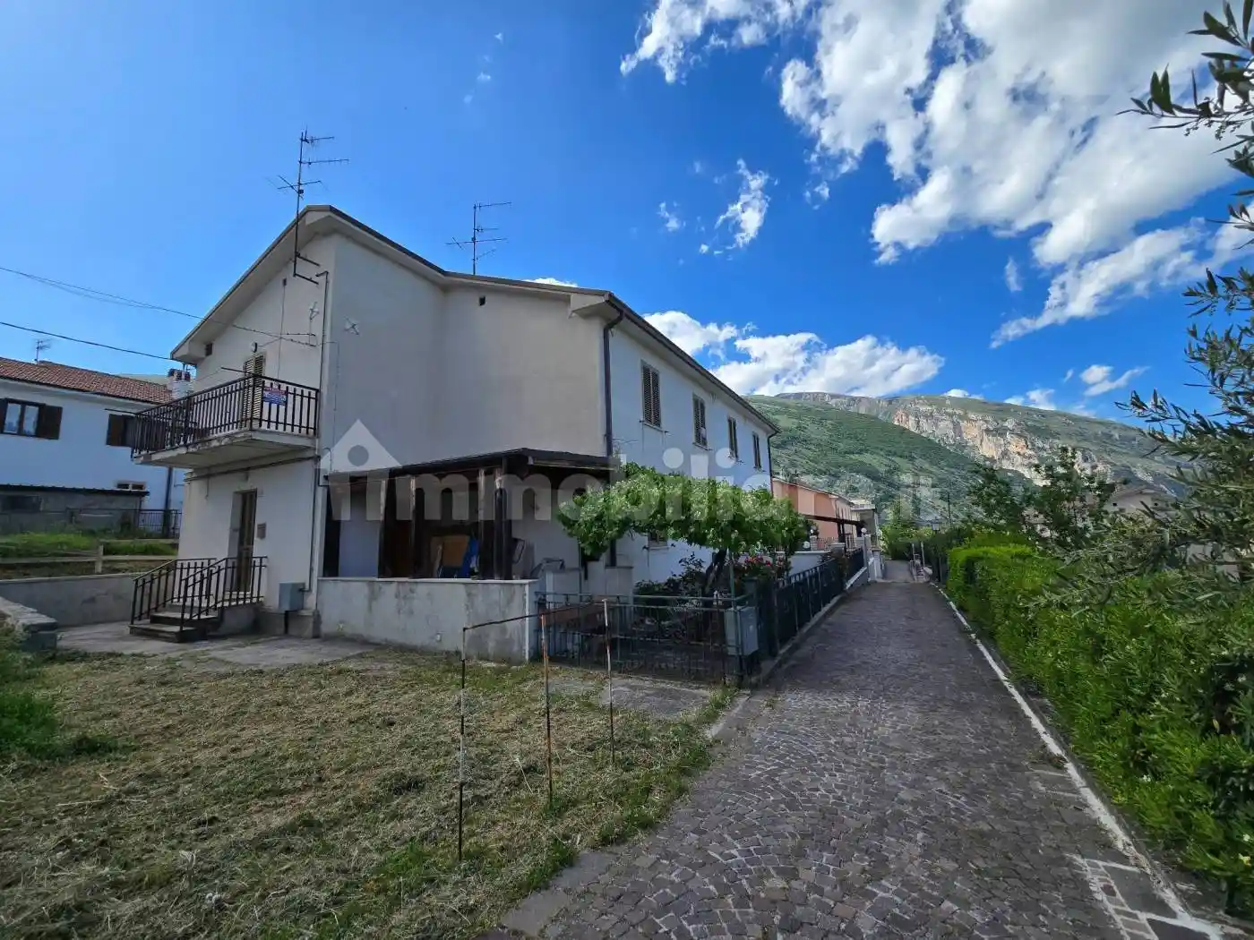 Appartamento in vendita a Lettopalena
