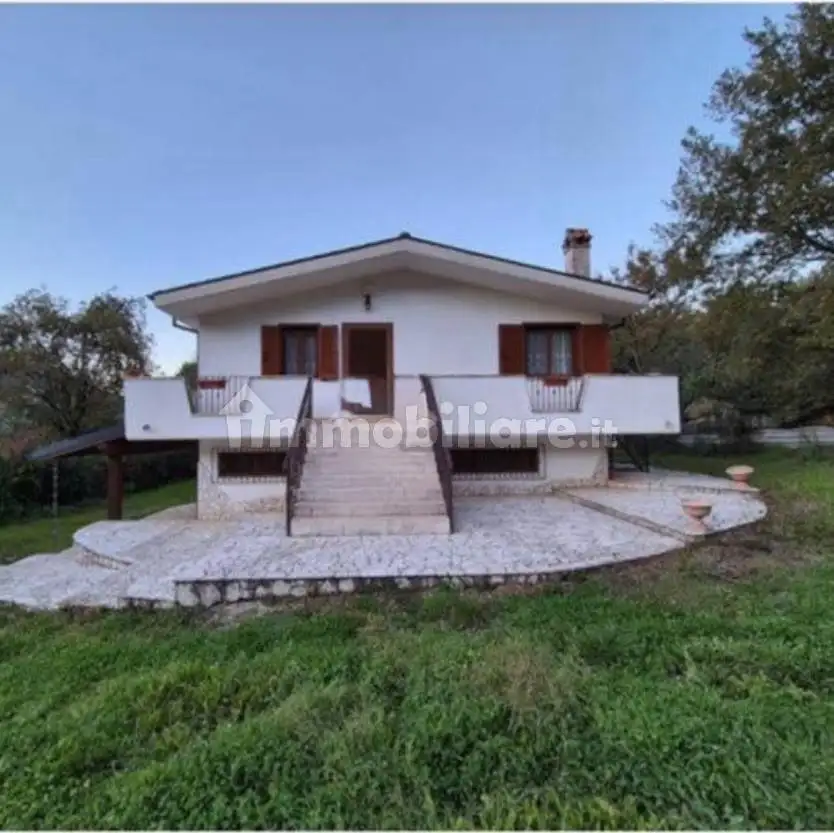 Villa in vendita a Montelanico