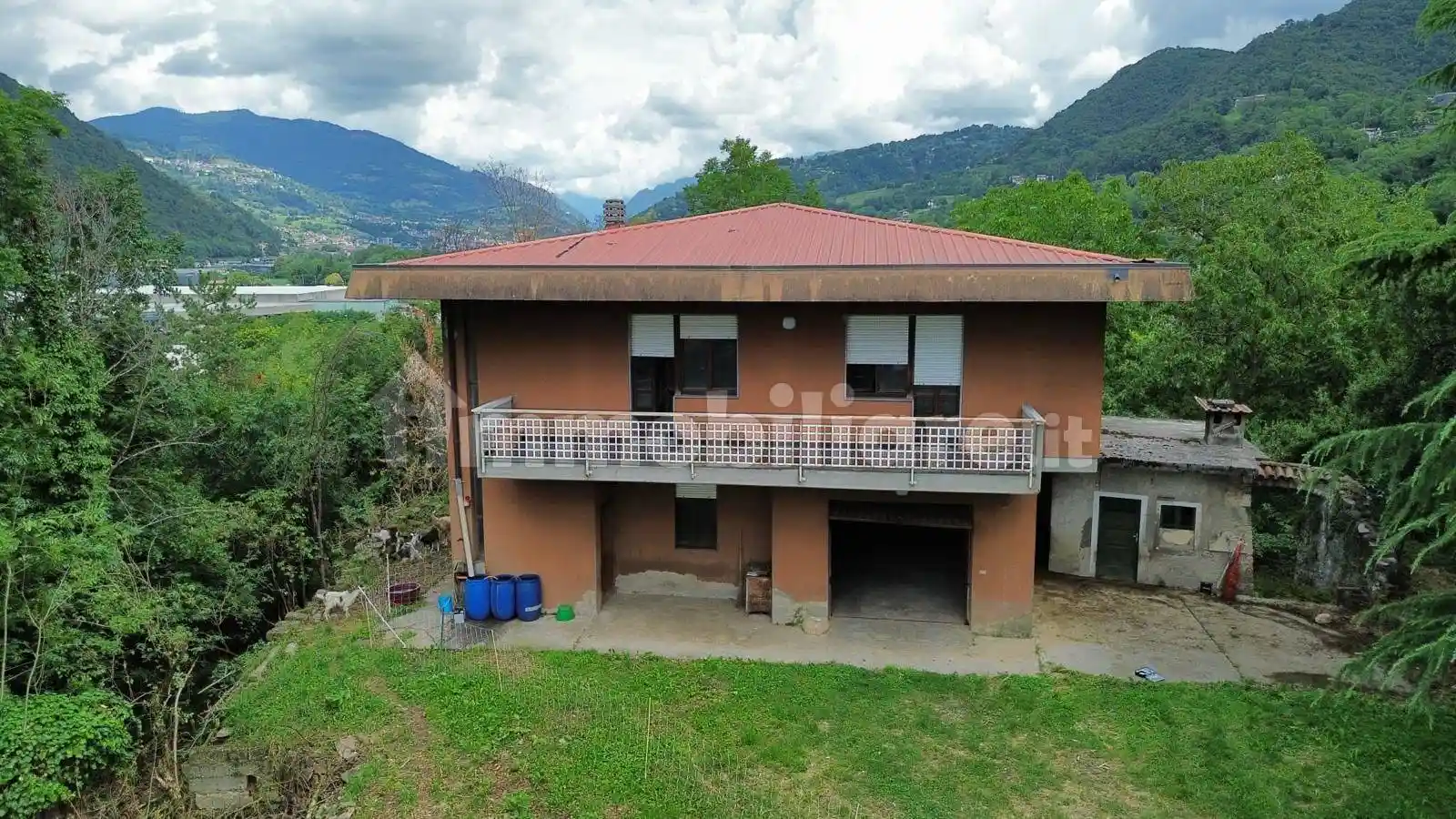 Casa indipendente in vendita a Albino