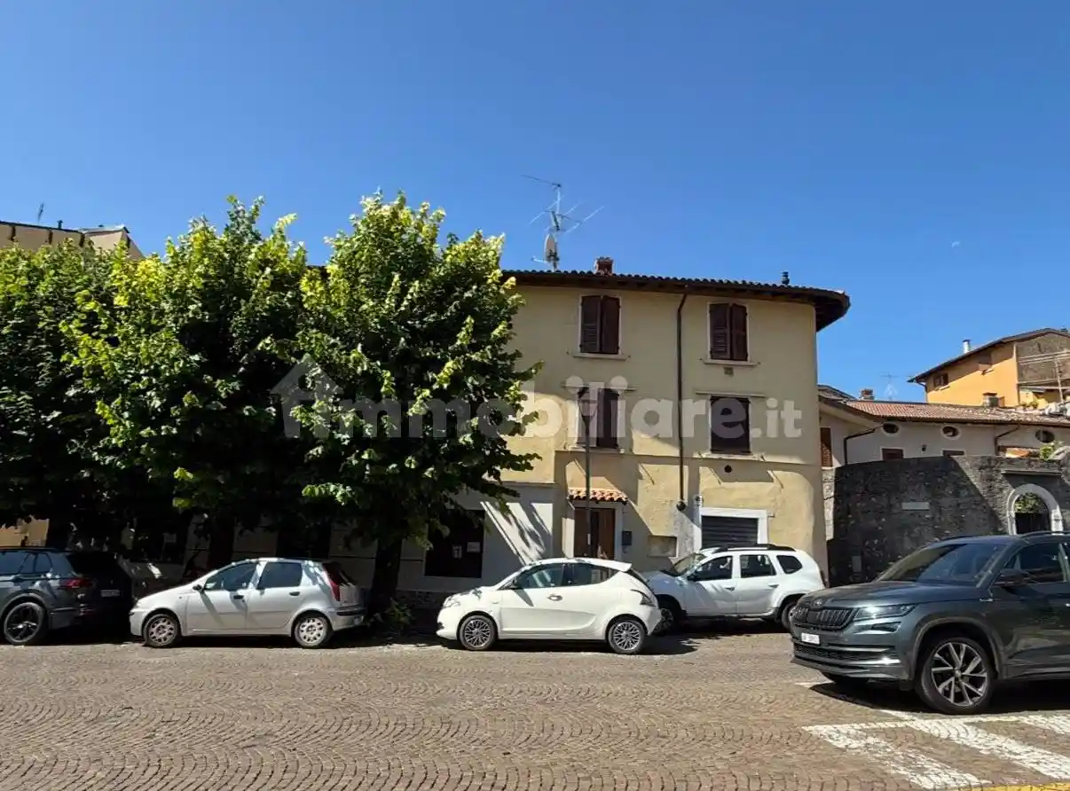 Casa indipendente in vendita a Toscolano-Maderno