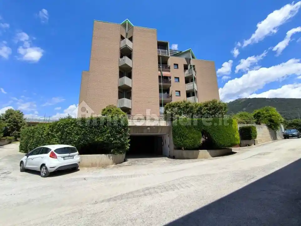 Quadrilocale via Giosuè Carducci, Santa Barbara - San Sisto, L'Aquila - foto 2