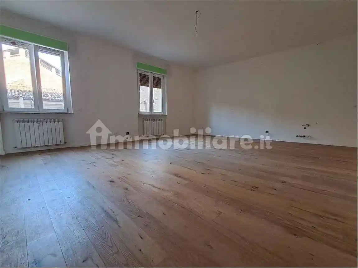 Appartamento in vendita a Piacenza