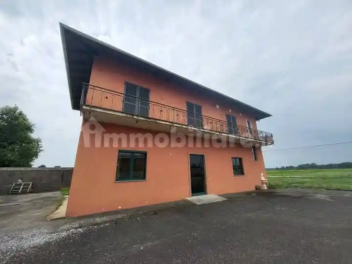 Casa indipendente - foto 2