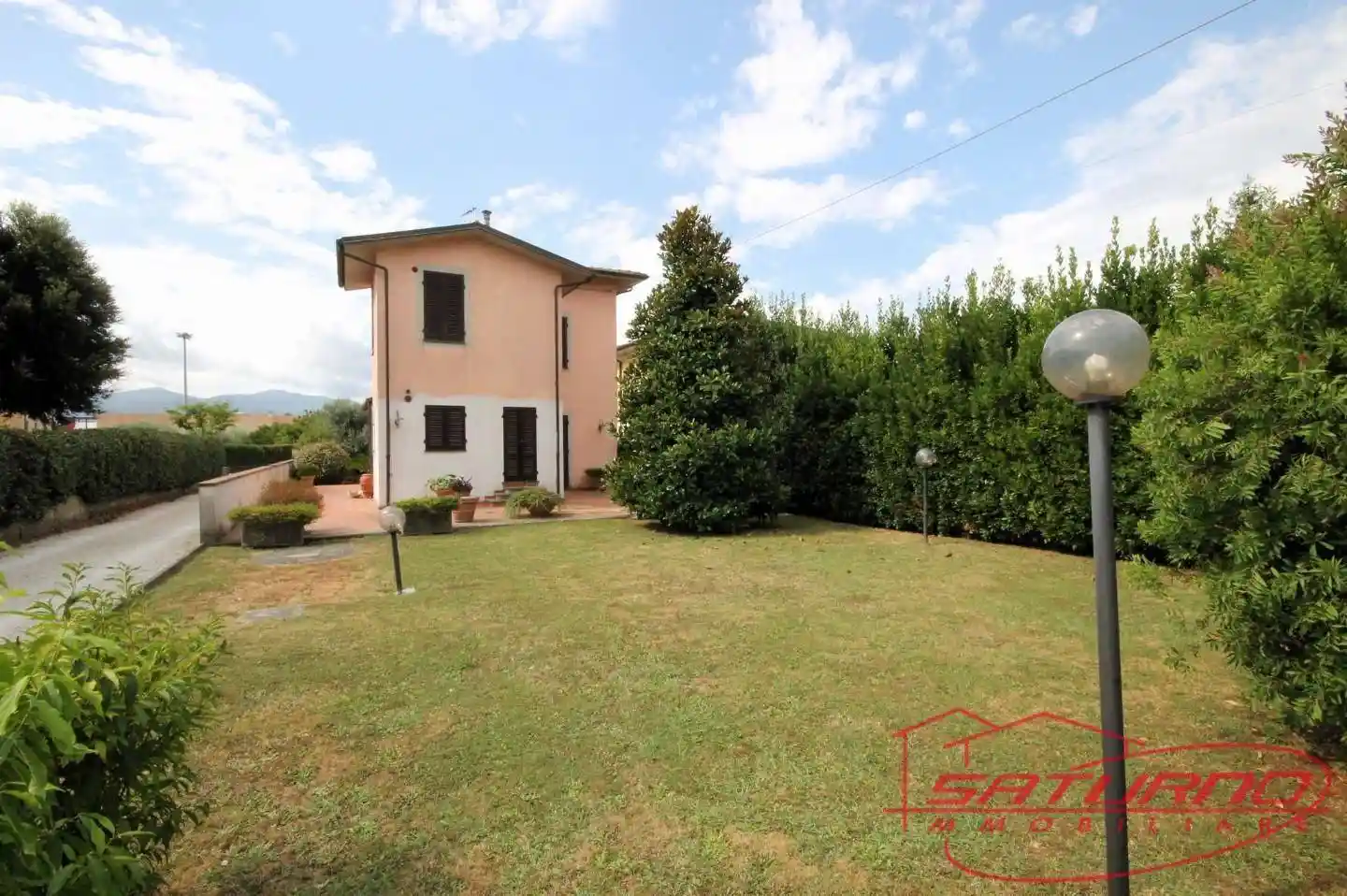 Villa unifamiliare via per Corte Landi,  110, Santissima Annunziata, Lucca - foto 2