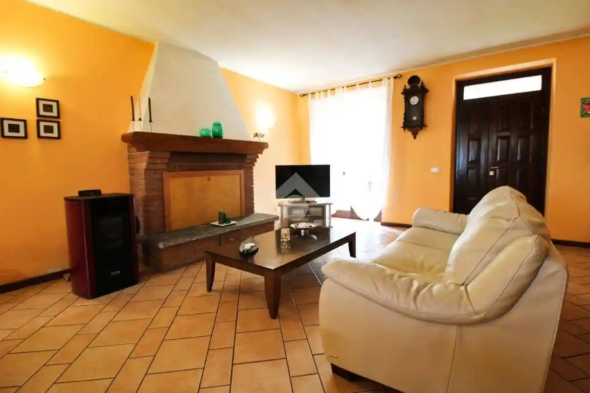 Villa in vendita a Cava Manara