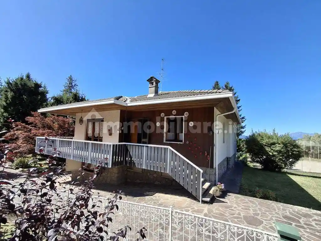 Villa in vendita a Castione della Presolana