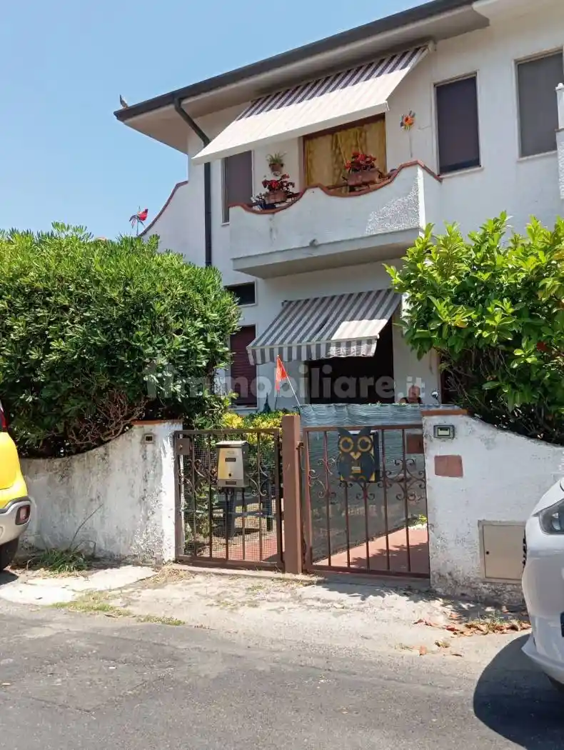 Appartamento in vendita a Viareggio