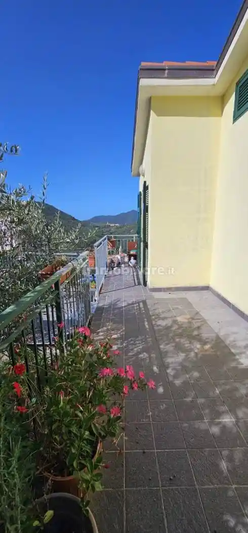 Villa unifamiliare, ottimo stato, 117 m², Castiglione Chiavarese - foto 3