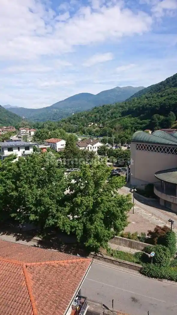 Appartamento in vendita a Lavena Ponte Tresa
