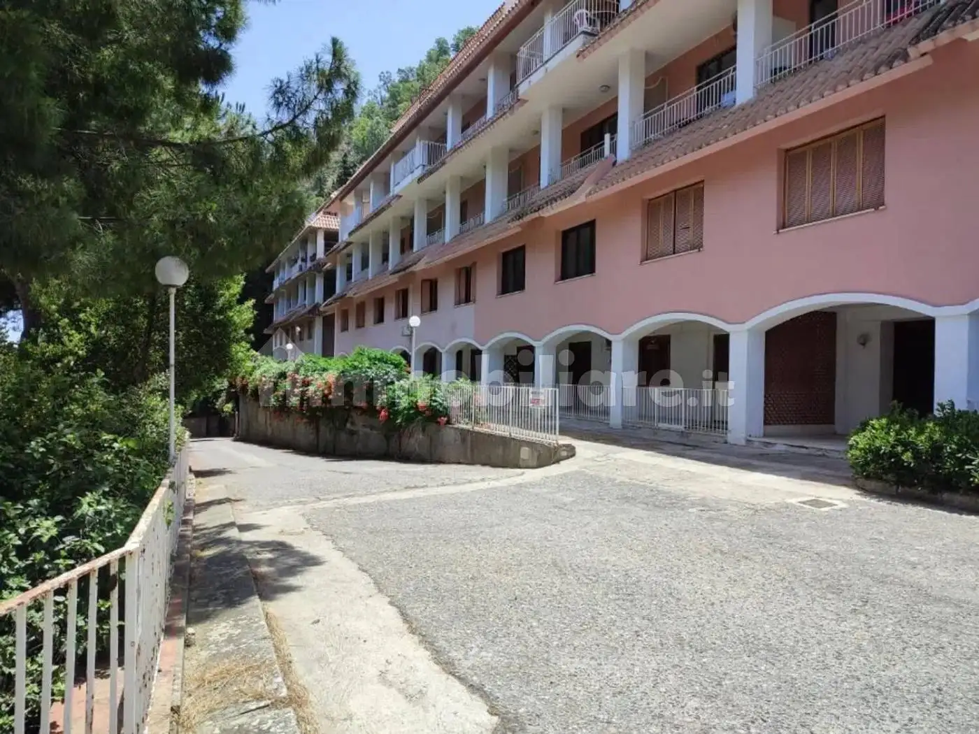 Appartamento in vendita a Stalettì