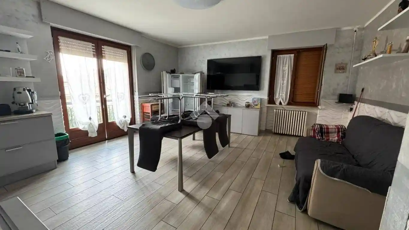 Quadrilocale via V. Veneto 86, Costiglione Saluzzo, Costigliole Saluzzo - foto 2