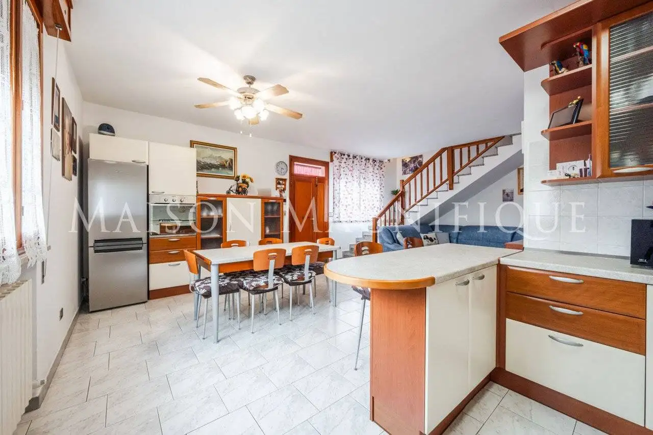 Villa in vendita a Lagosanto