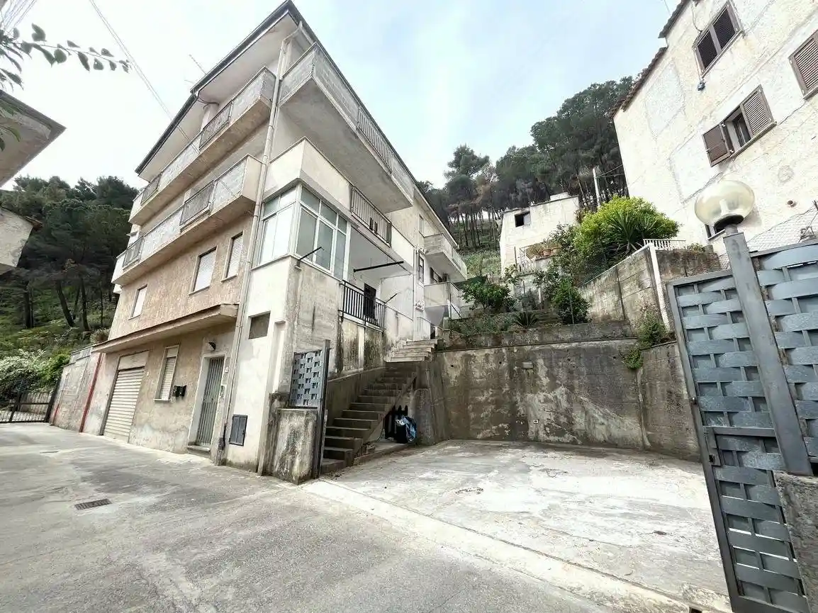 Appartamento in vendita a Palermo