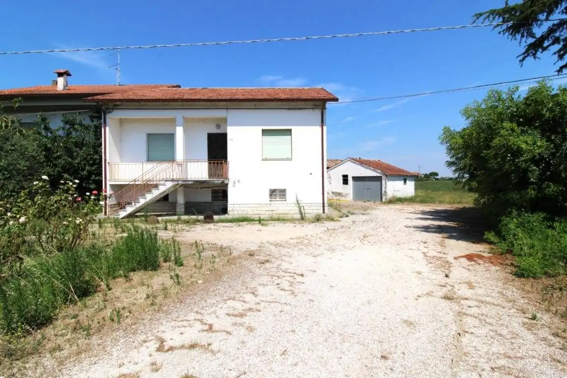 Casa indipendente in vendita a Cesena