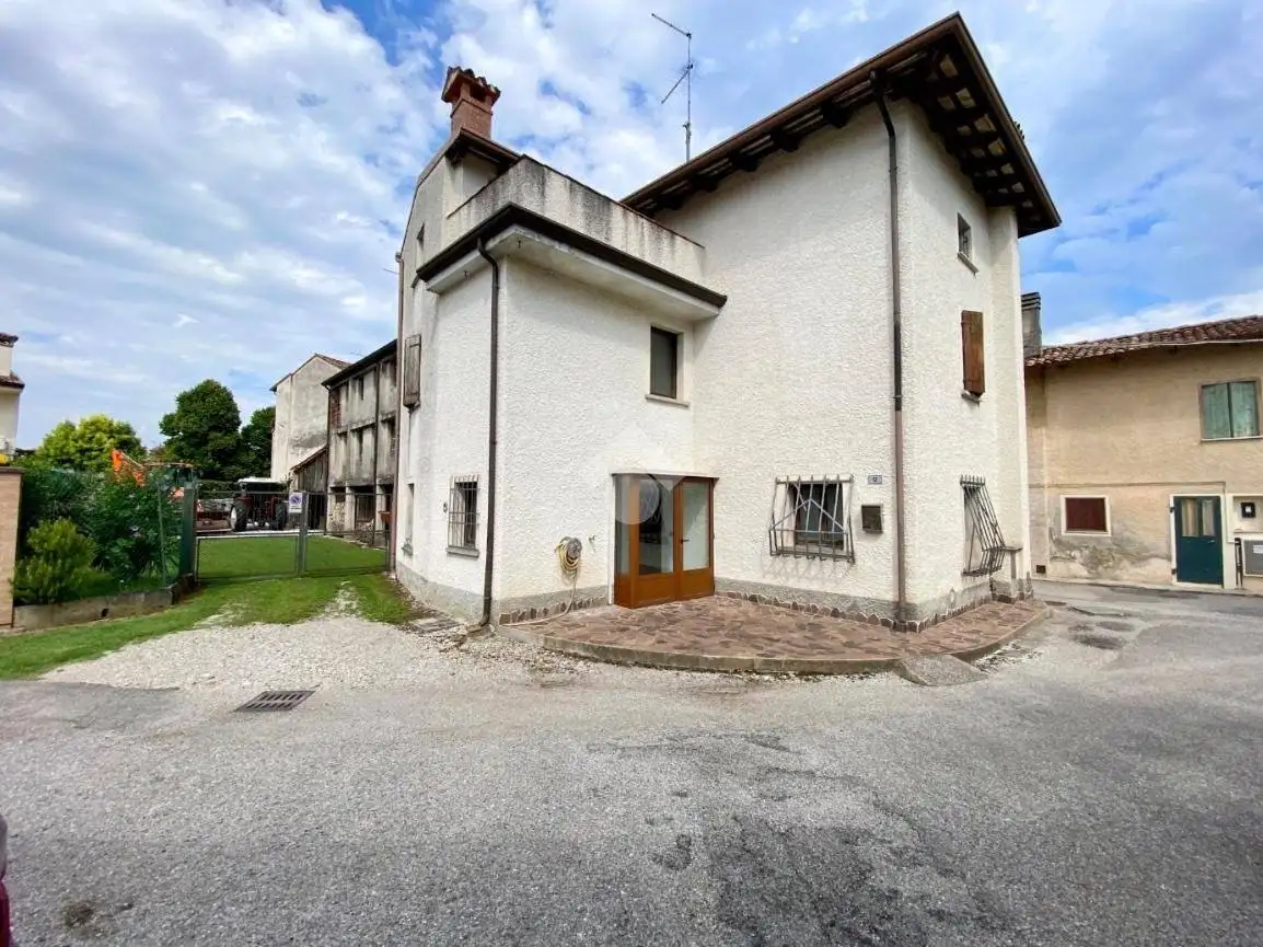 Casa indipendente in vendita a Bertiolo