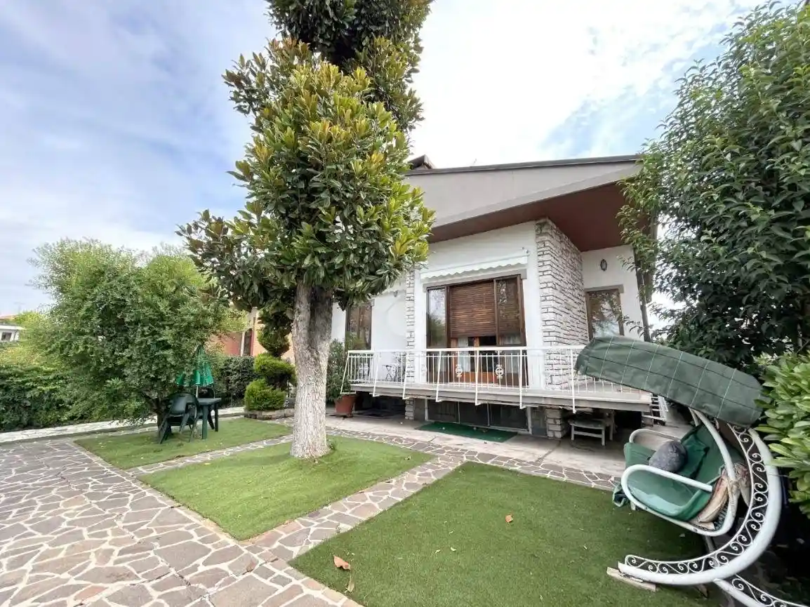 Villa in vendita a Carpenedolo