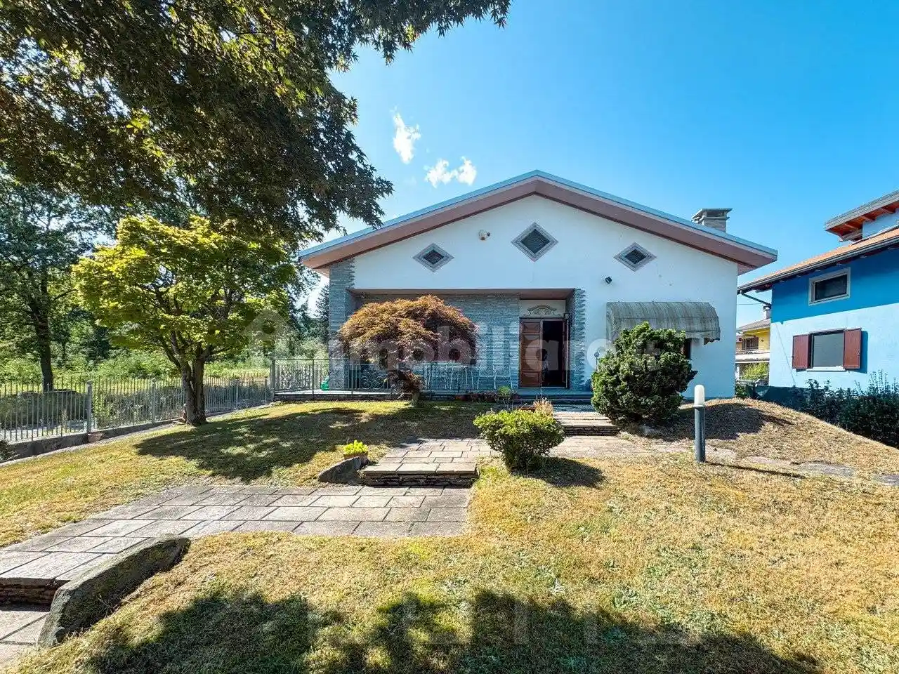 Villa in vendita a Gozzano