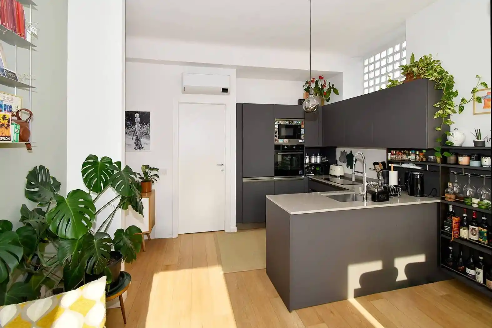 Bilocale via Fra' Bartolomeo 9, Washington, Milano - foto 2