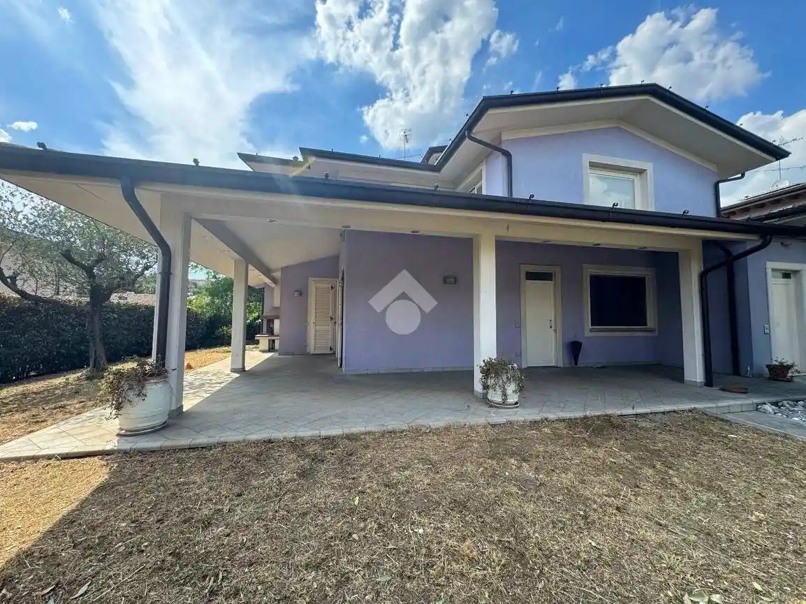 Villa in vendita a Calcinato