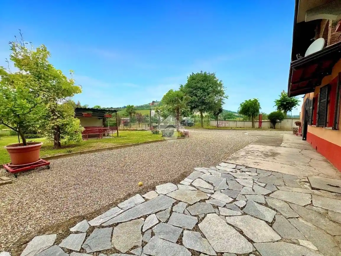 Terratetto plurifamiliare viale della Repubblica 24, Montiglio Monferrato - foto 2