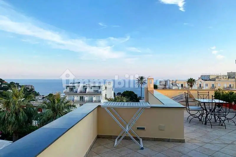 Appartamento in vendita a Capri