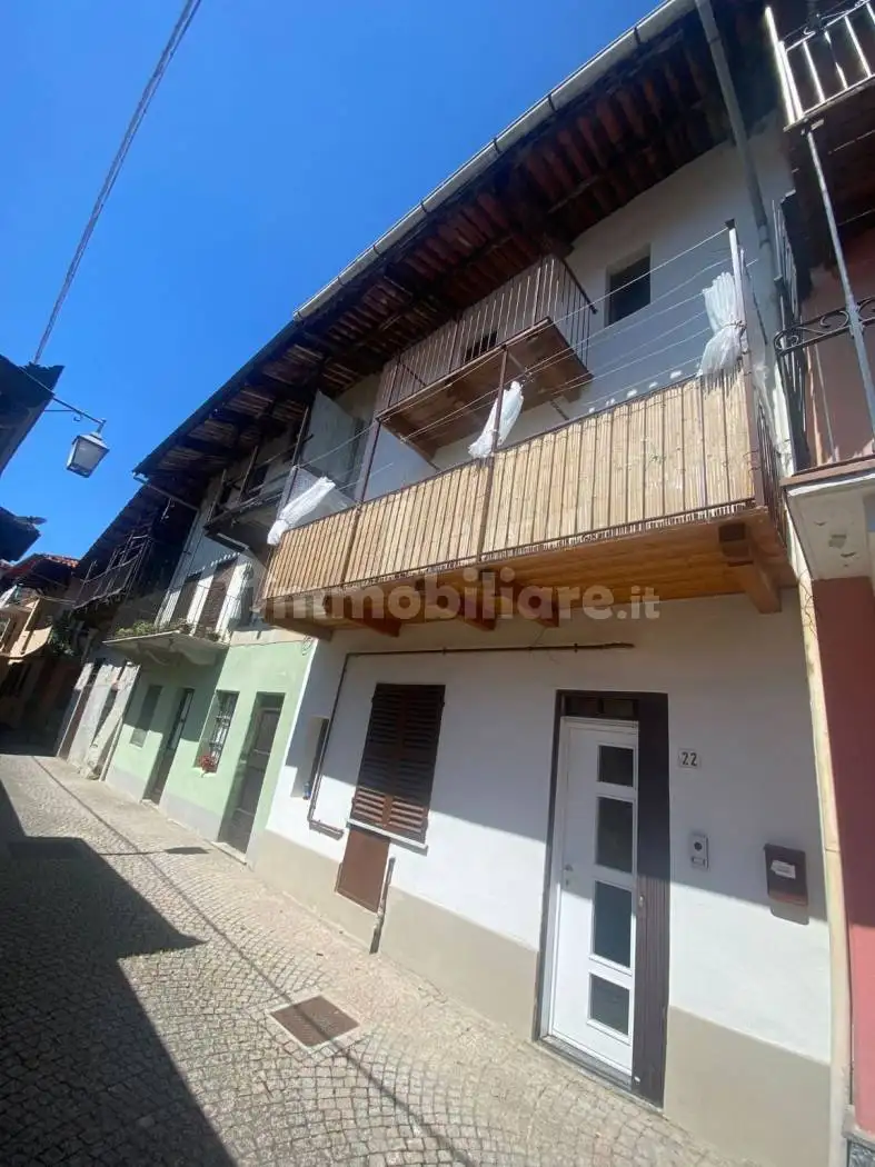 Casa indipendente in vendita a Piverone