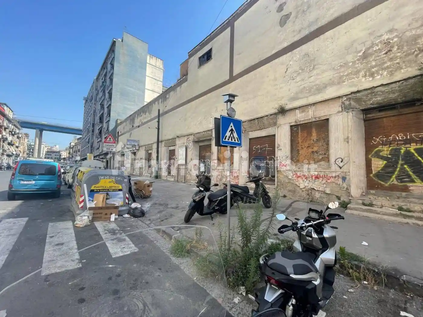 Palazzo - Edificio in Affitto - foto 3