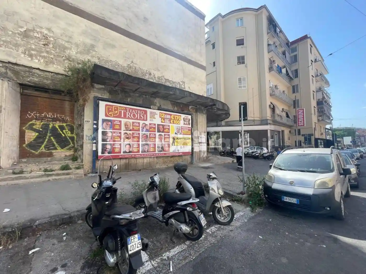 Palazzo - Edificio in Affitto - foto 4