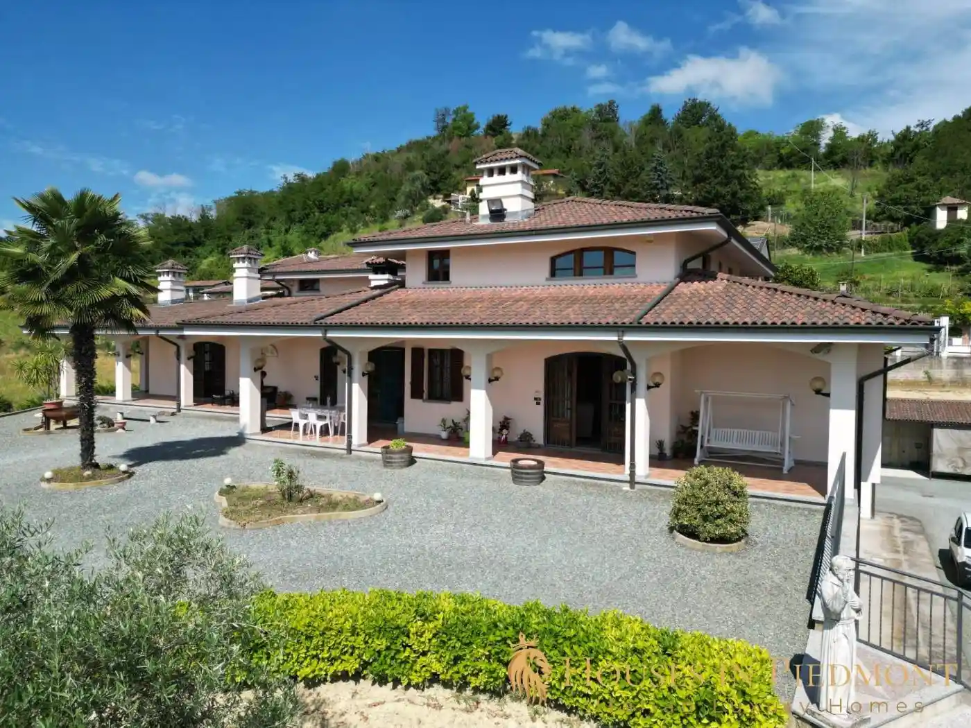 Villa in vendita a Nizza Monferrato