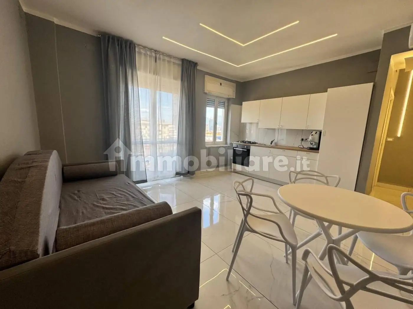 Appartamento in vendita a Napoli