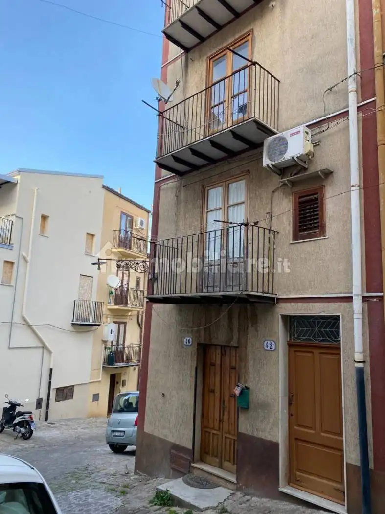 Appartamento in vendita a Castelbuono