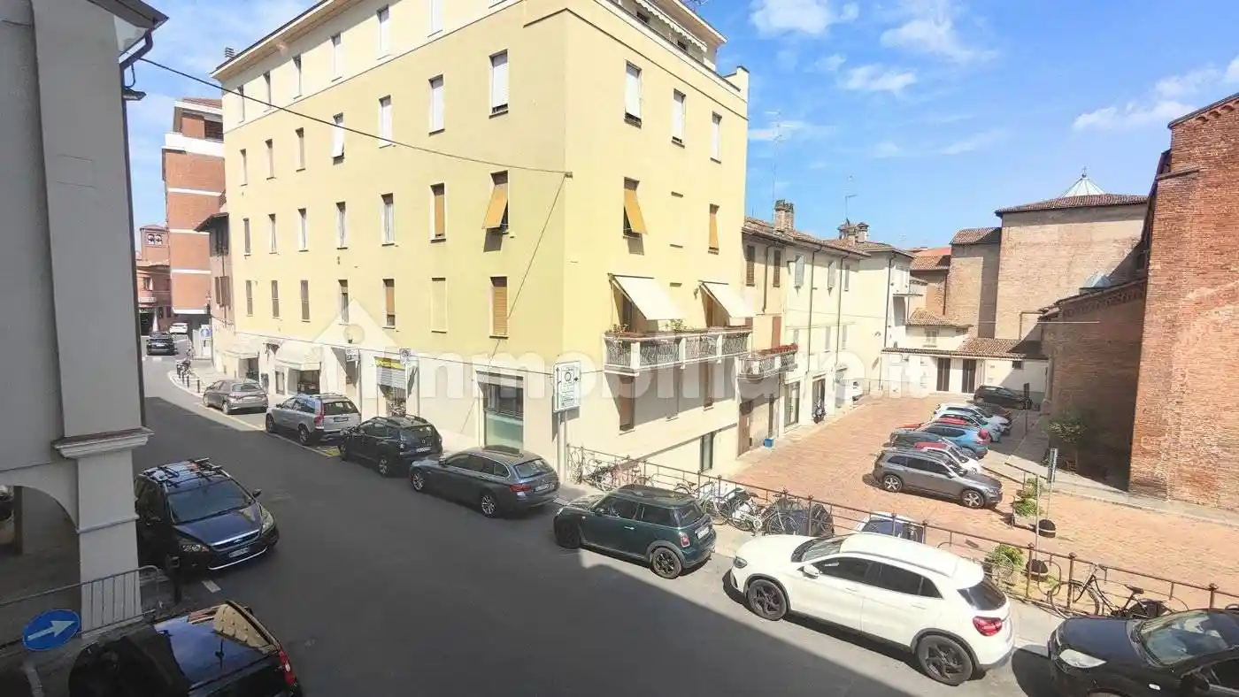 Appartamento in vendita a Piacenza